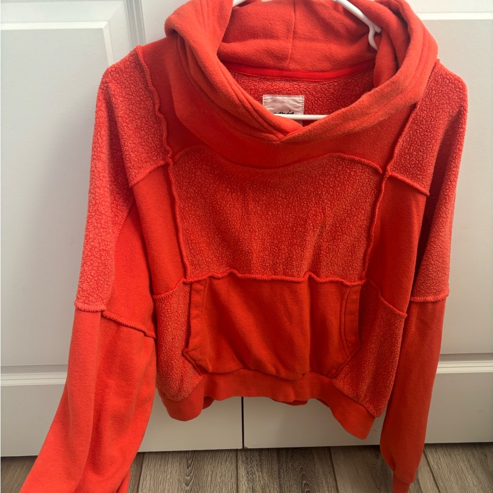 Aerie tomato red Sherpa patch hoodie!